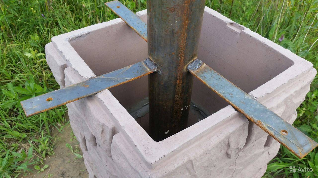 Бетонные столбы для забора. изготовление столбов из бетона своими руками | онлайн-журнал о ремонте и дизайне