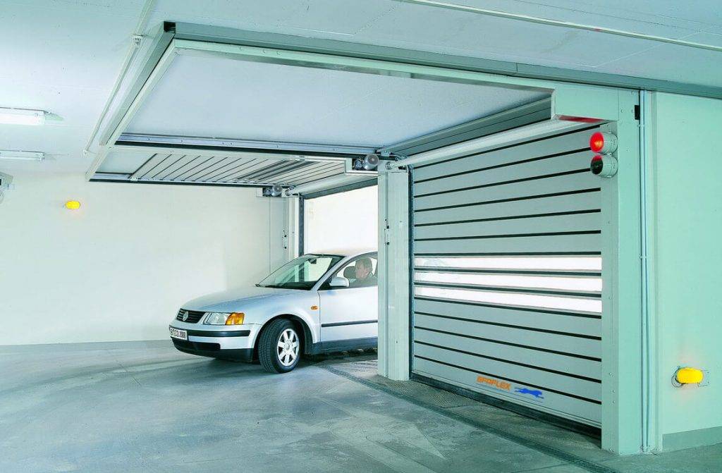 Какие ворота лучше установить в гараж: бывают типы - рулонные, секционные, откатные, как  выбрать лучшие виды, фото-материалы