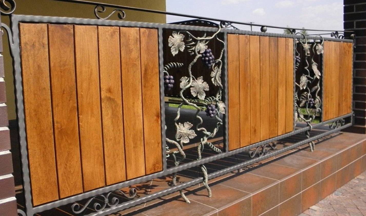 Декоративный забор для дачи — функции виды и требования к ограде, варианты декоративного оформления забора своими руками (фото + видео)