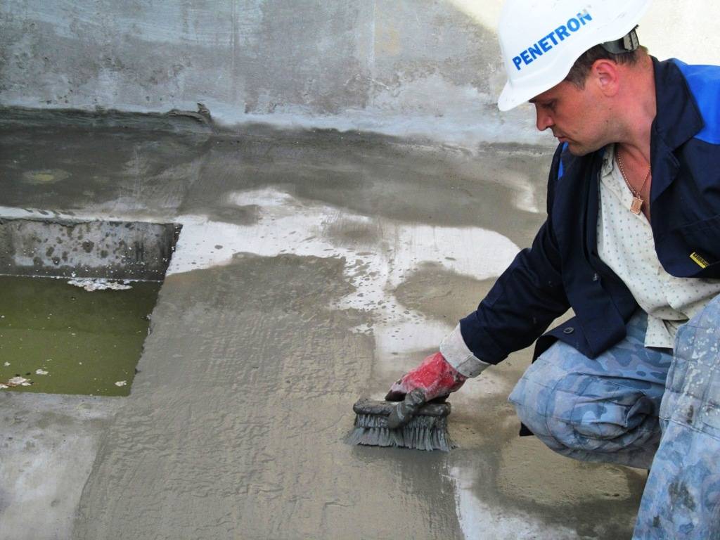 Защита бетона от попадания влаги с помощью проникающей гидроизоляции