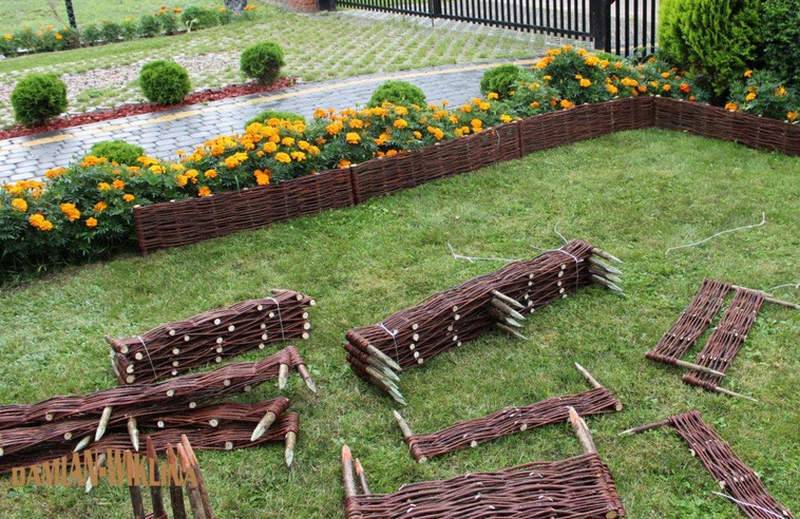Ограждения для грядок: ограда из дпк, из чего сделать забор для огорода и клумб, материал и варианты на фото