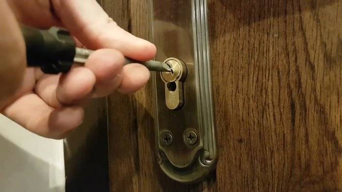 Инструкции, как открыть железную дверь без ключа своими руками