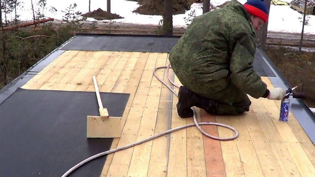 Как покрыть крышу гаража рубероидом своими руками