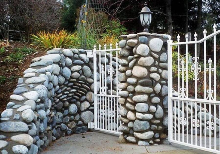Забор из камня своими руками
