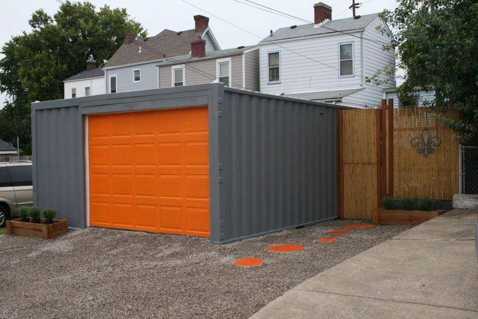 Стоит ли строить гараж из контейнеров