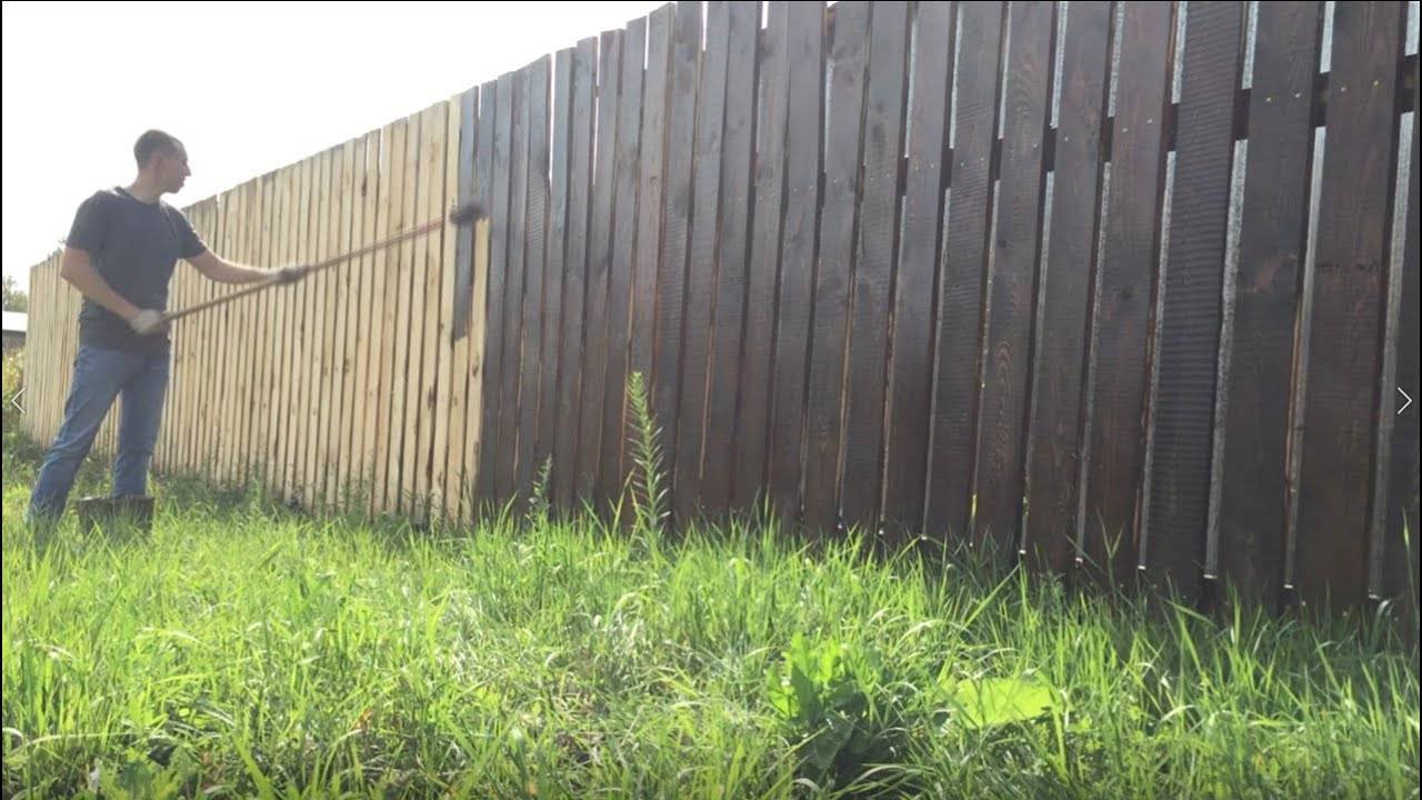 Как и чем бюджетно обработать старый деревянный забор?