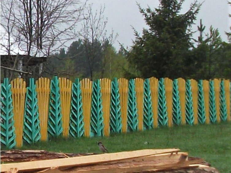 Забор из дерева «ёлочка» — sdelayzabor.ru