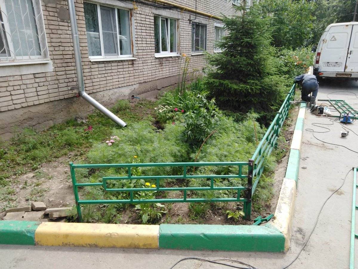 Утверждён порядок установки на территории города москвы заборов вокруг многоквартирных домов.