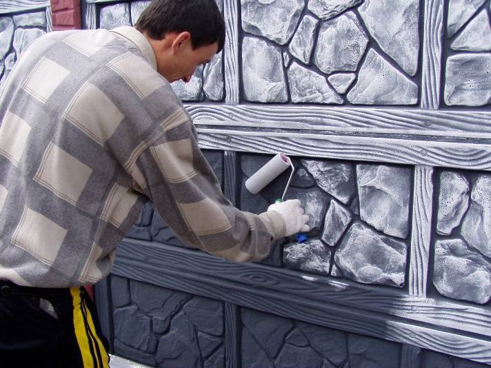 Как покрасить бетон своими руками? – рекомендации и пошаговая инструкция