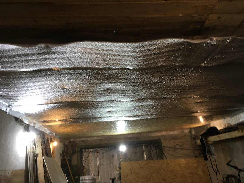 Как утеплить потолок в гараже: подбор утеплителя и подробная инструкция