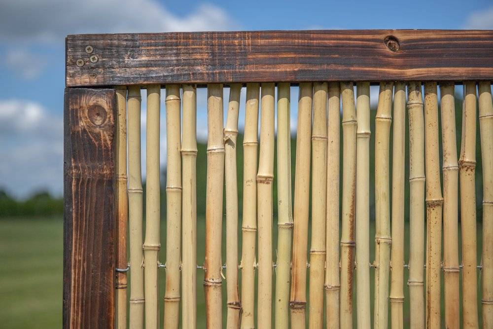 Бамбуковый забор — особенности и специфика, порядок изготовления