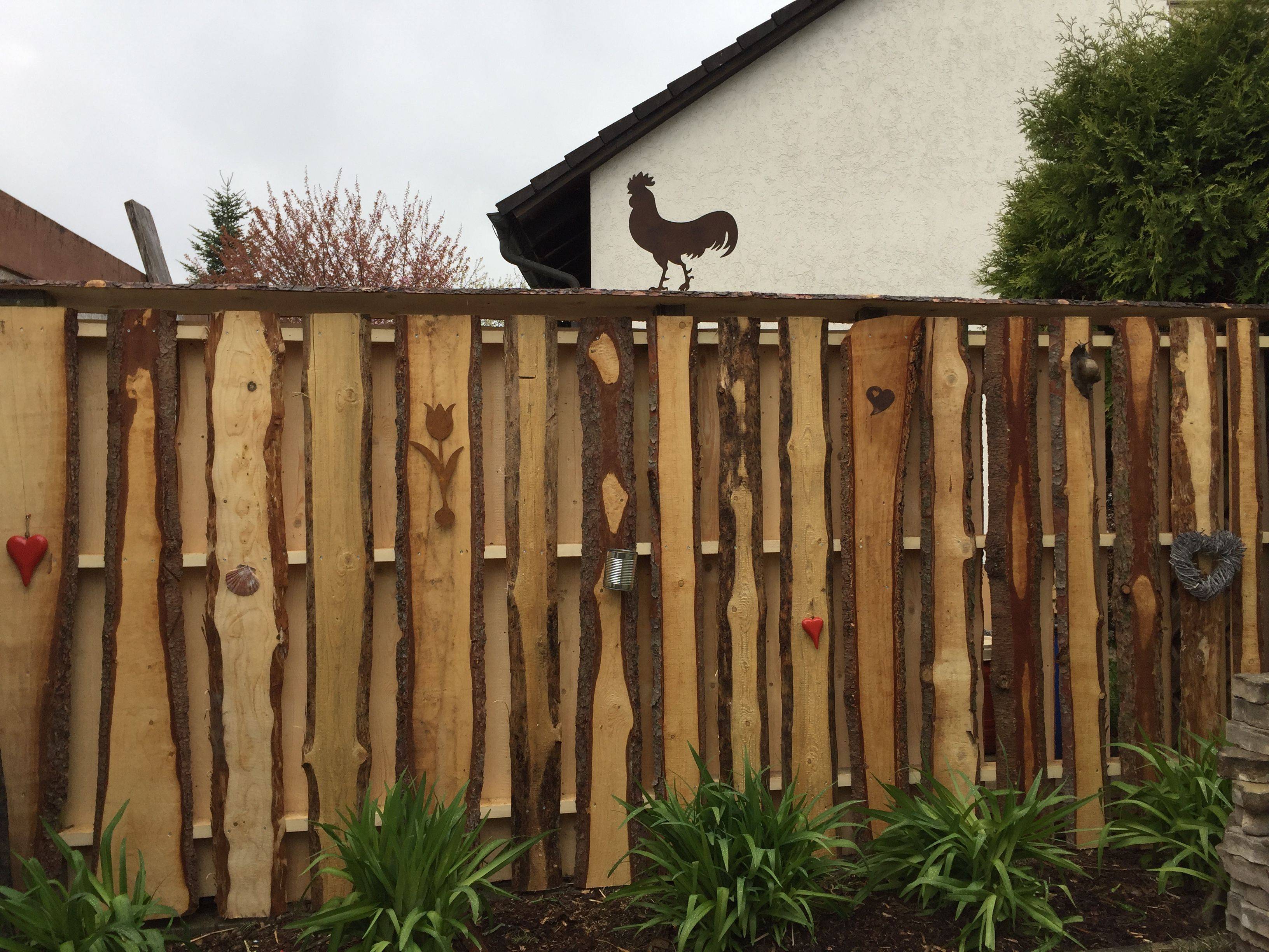 Забор из необрезной доски — инструкция, фото и цена