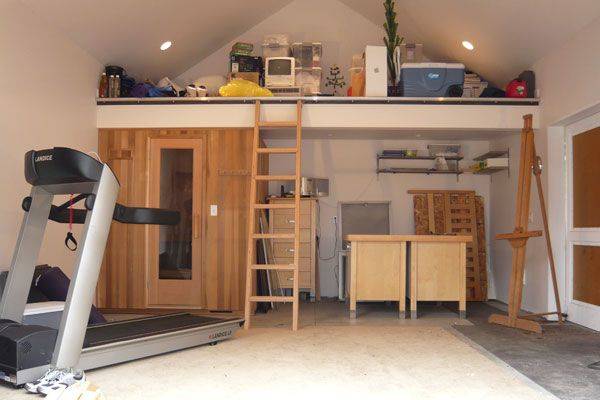 Дом из гаража: можно ли сделать жилое помещение, преимущества и недостаткти