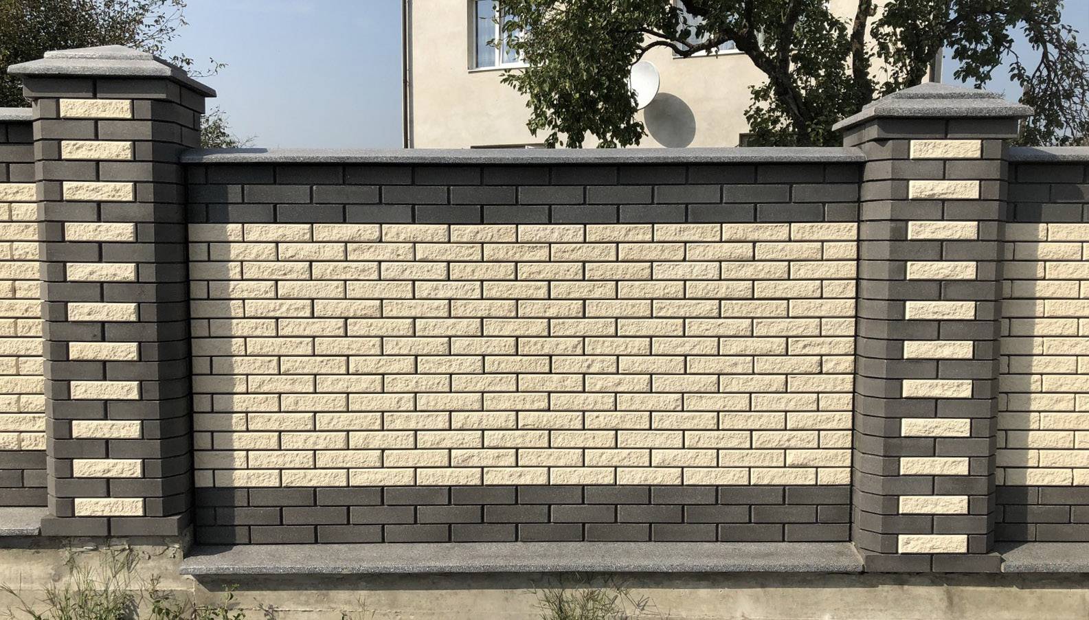Забор из белого кирпича: 150 фото лучших примеров ландшафтного дизайна + советы, как выбрать материал и красиво оформить забор