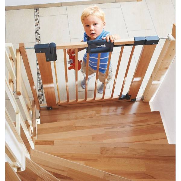 Ограждения на лестницу для защиты от детей: как обезопасить ребенка - vseolestnicah